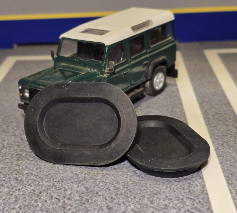 Land Rover Defender 1983-2006 MTC1650 Bulkhead Oval Blanking Grommets x2