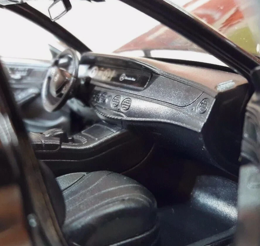 Mercedes 2015 S Class W222 24051 Welly 1:24 (Black/White)