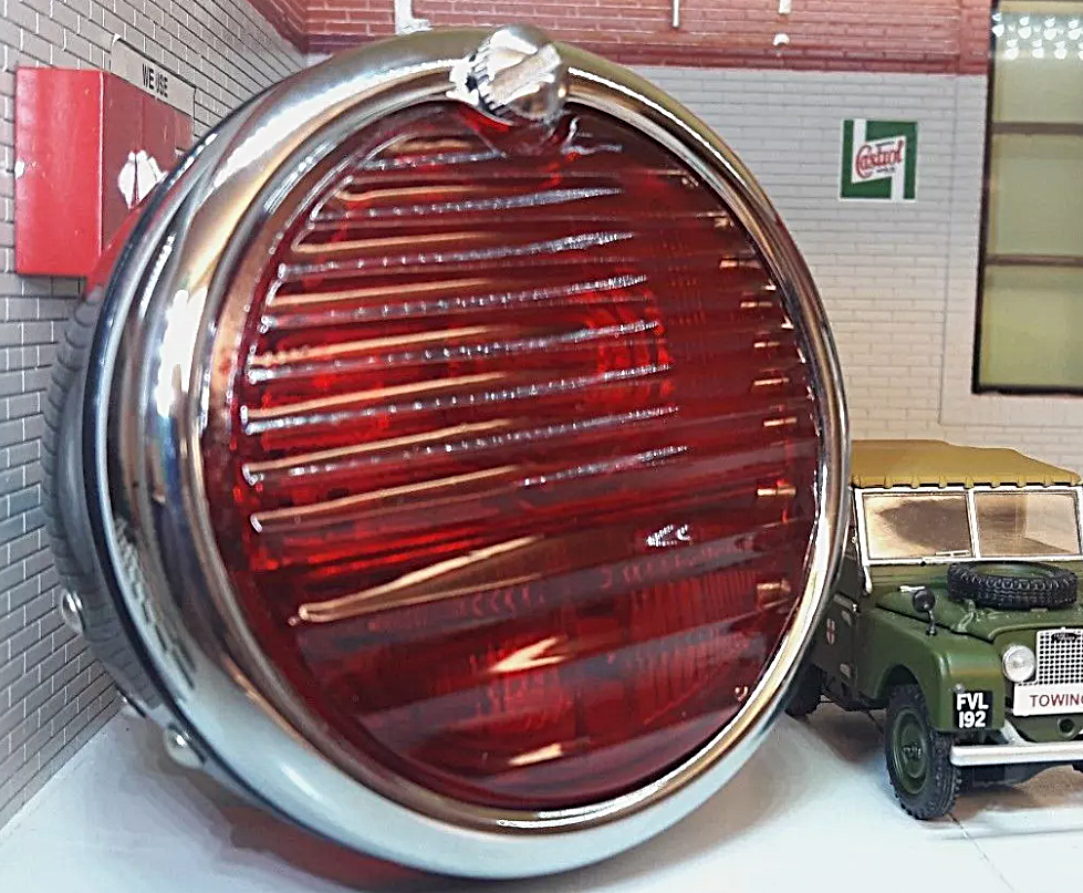 Land Rover Series 1 86 88 107 Rear Brake Tail Light Pork Pie Style Glass Lens
