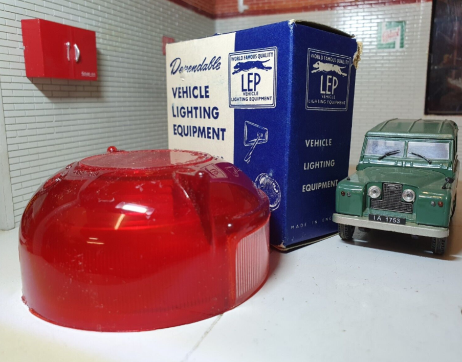 L761 / L581 Rear Brake Tail Stop Light Lens 589448 Land Rover Series 1 2 2a