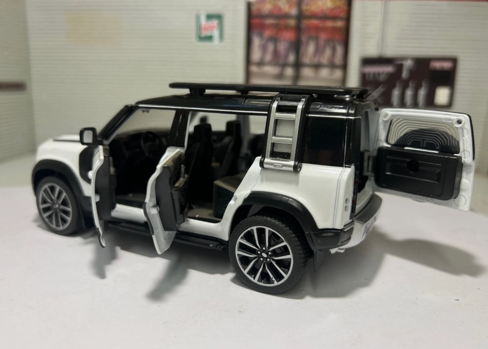 Land Rover 2020 Defender 110 QY TOYS Q3002A 1:32 (Colour Options Available)