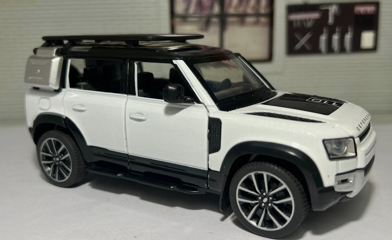 Land Rover 2020 Defender 110 QY TOYS Q3002A 1:32 (Colour Options Available)