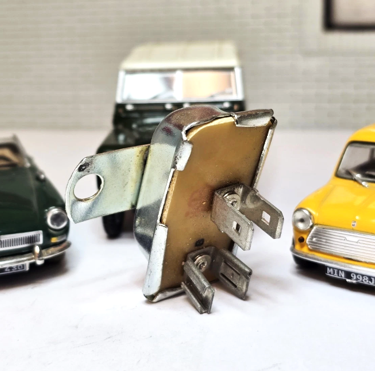 Instrument Voltage Stabiliser Negative Earth Land Rover Series 2a & 3