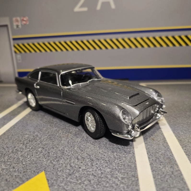 Aston Martin 1964 DB5 24101 Welly 1:24
