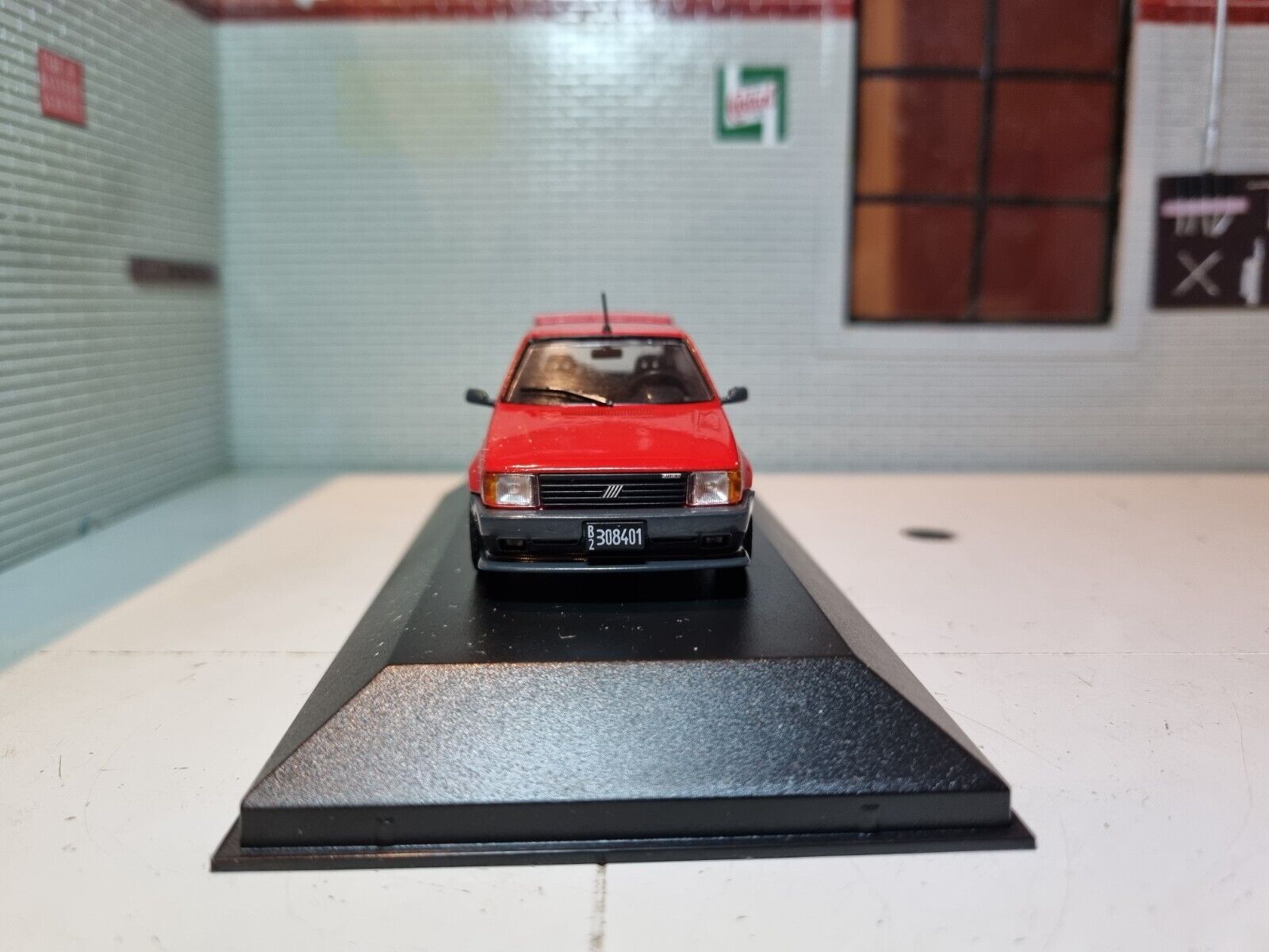 Fiat 1990 Uno EF 1:43 – Emberton Imperial