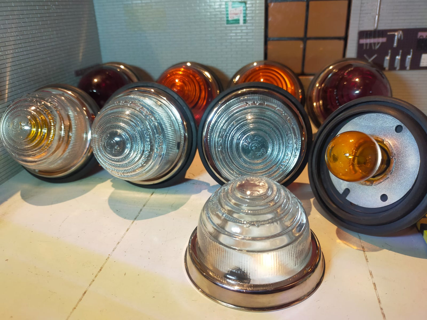 Land Rover Series 2 2a L594 Glass Lens External Lights Complete Set With Lucas Bulbs - CLEAR FRONT INDICATORS