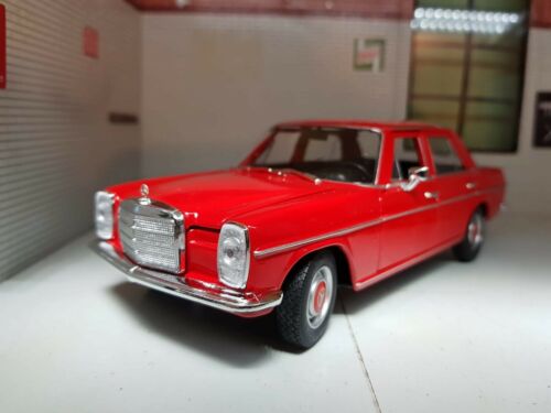 Mercedes Benz 1968 220 W115 Welly 1:24 (Black/White/Red)