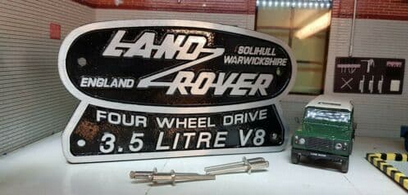 Land Rover Series, Defender Cast Tub Badges 332670 / STC3437