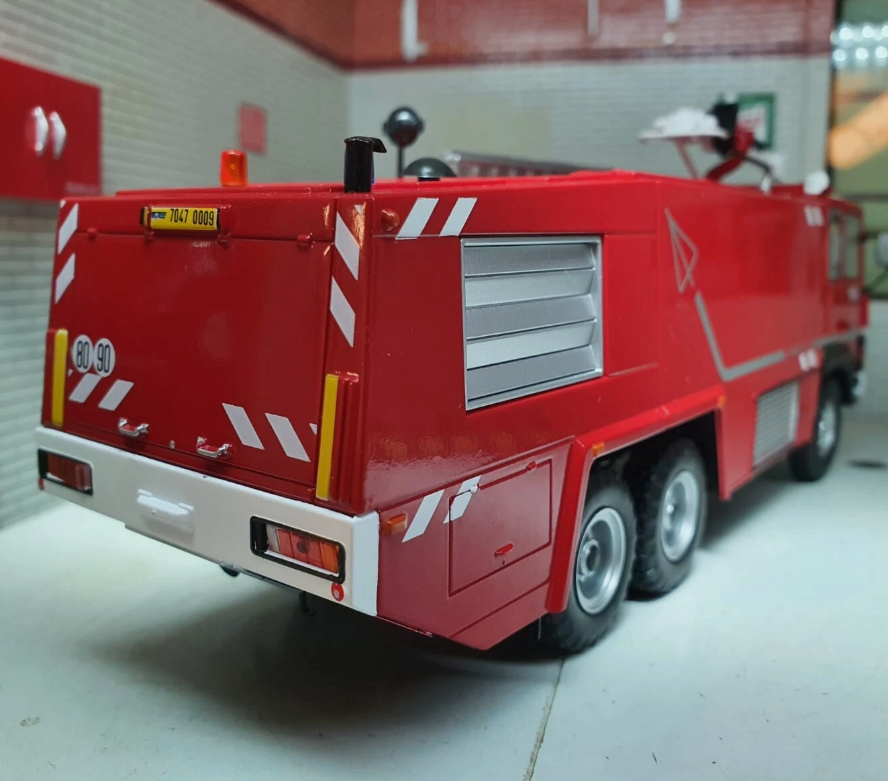 1:43 Fire Engine Airport Renault Thomas Sides VMA 72 Armee De L’air 6x6 Diecast 1:43