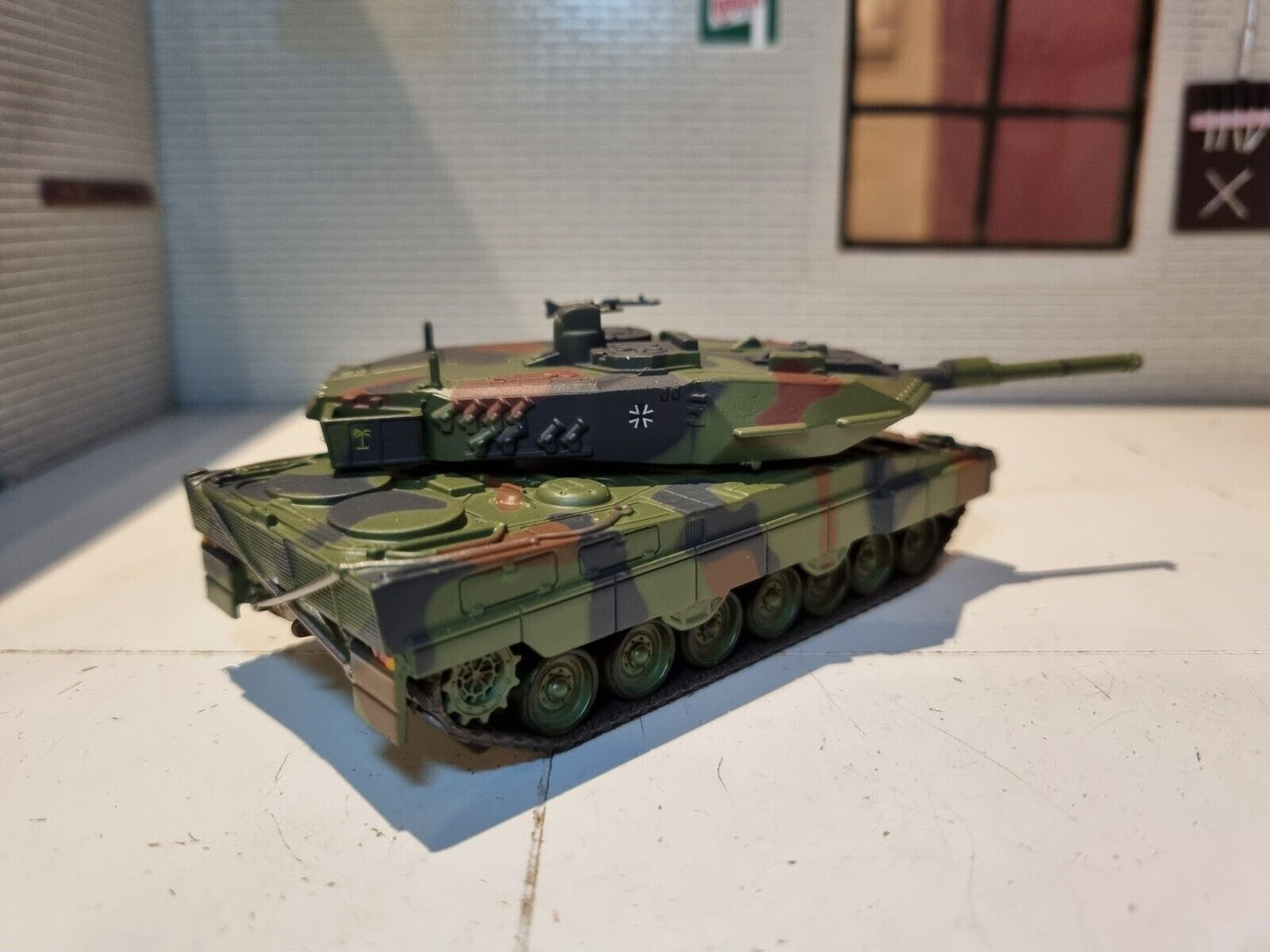Leopard 2A5 1990-1998 German Army Tank 1:72/1:76