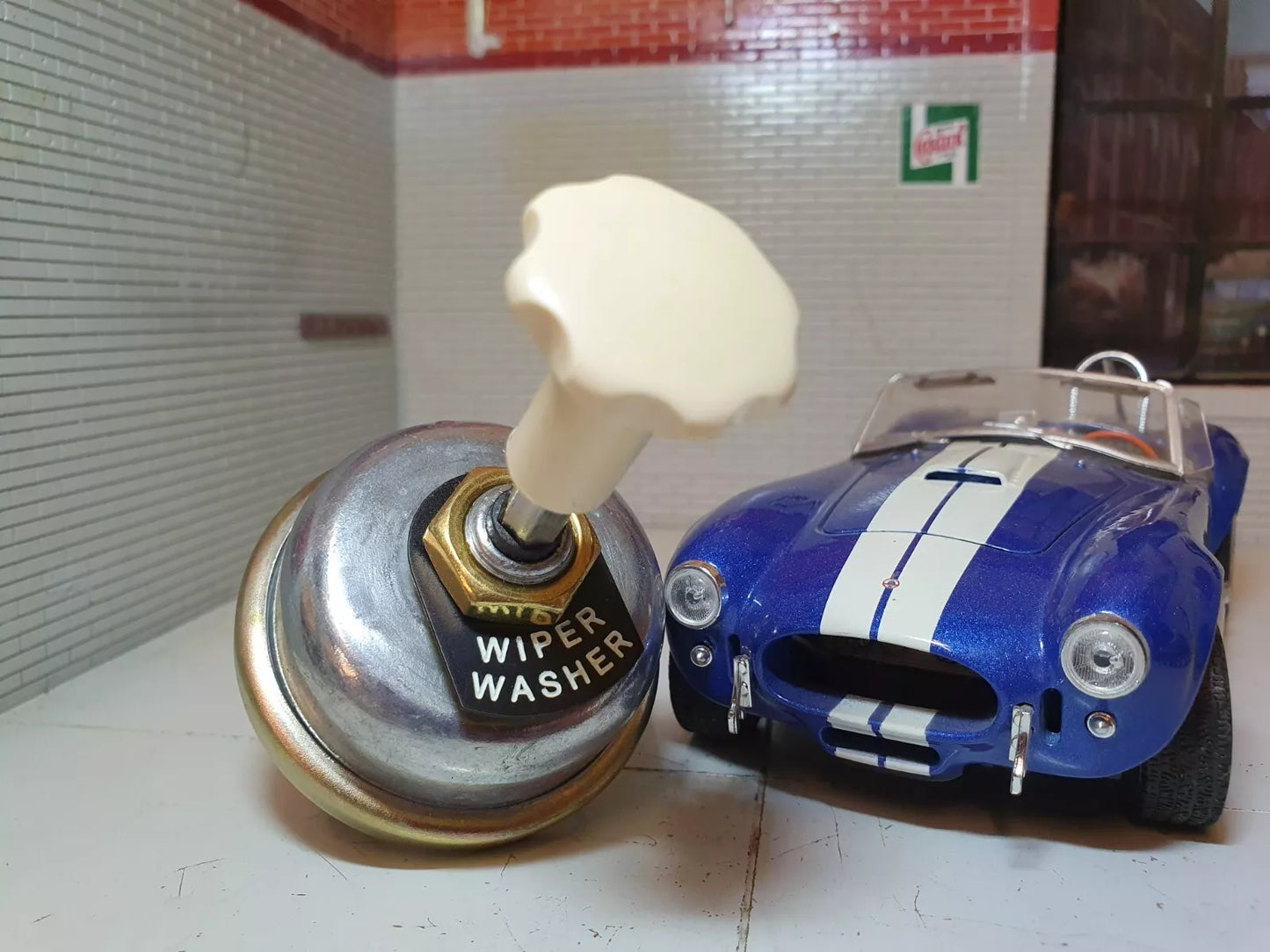 Kit Classic Vintage Car Three Speed Windscreen Washer & Wiper Switch, Tag & Knob (choice of colour)