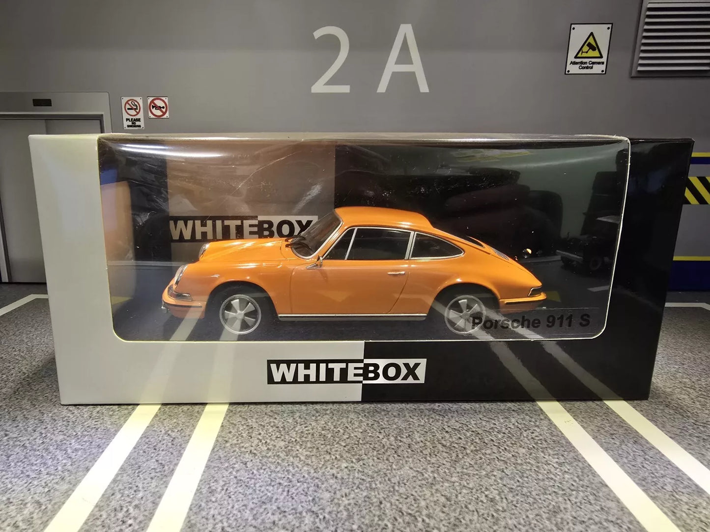 Porsche 1968 Carrera 911S 124174 WhiteBox 1:24