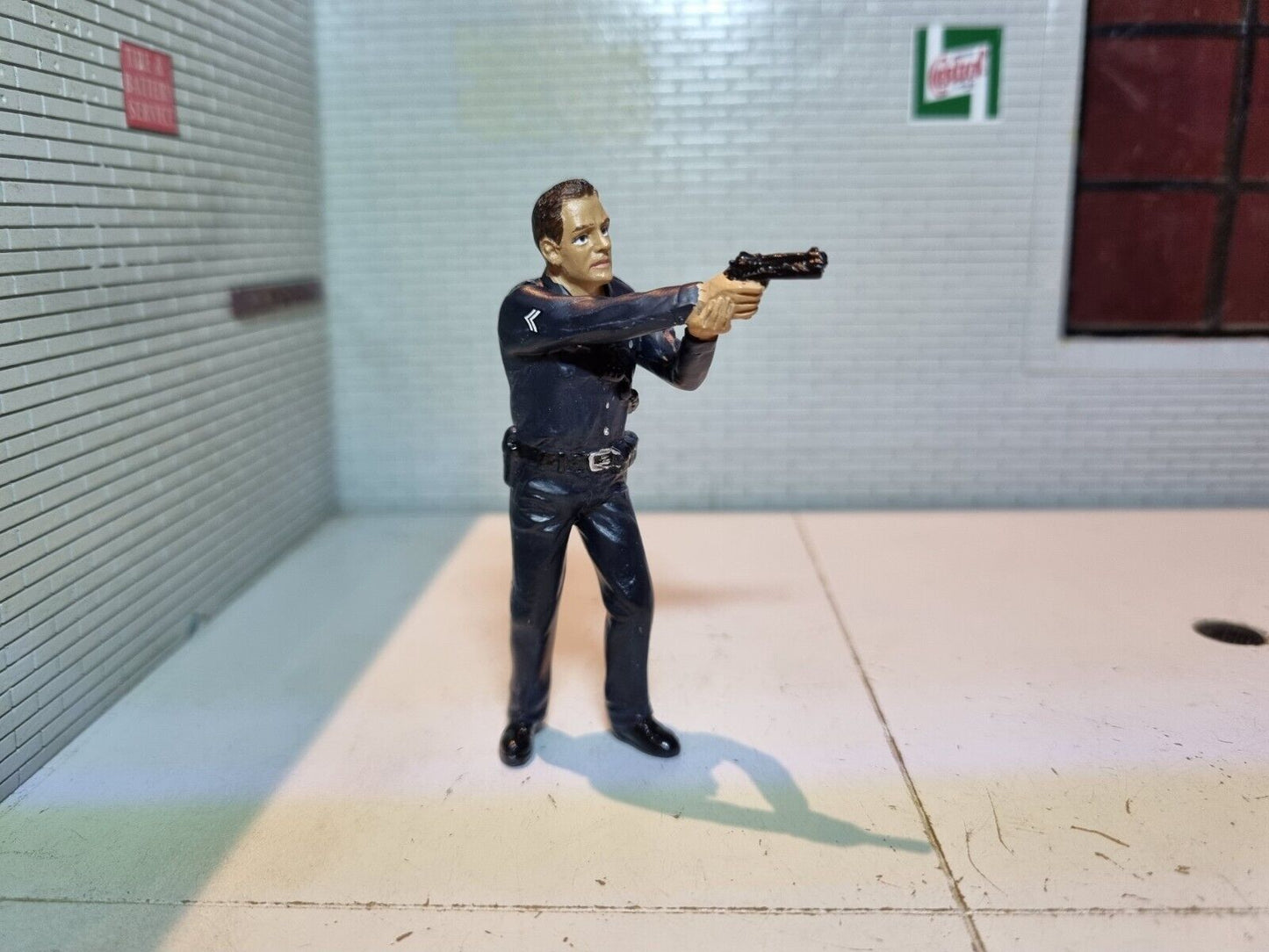 "Officer 4" AD-24034 American Diorama 1:24