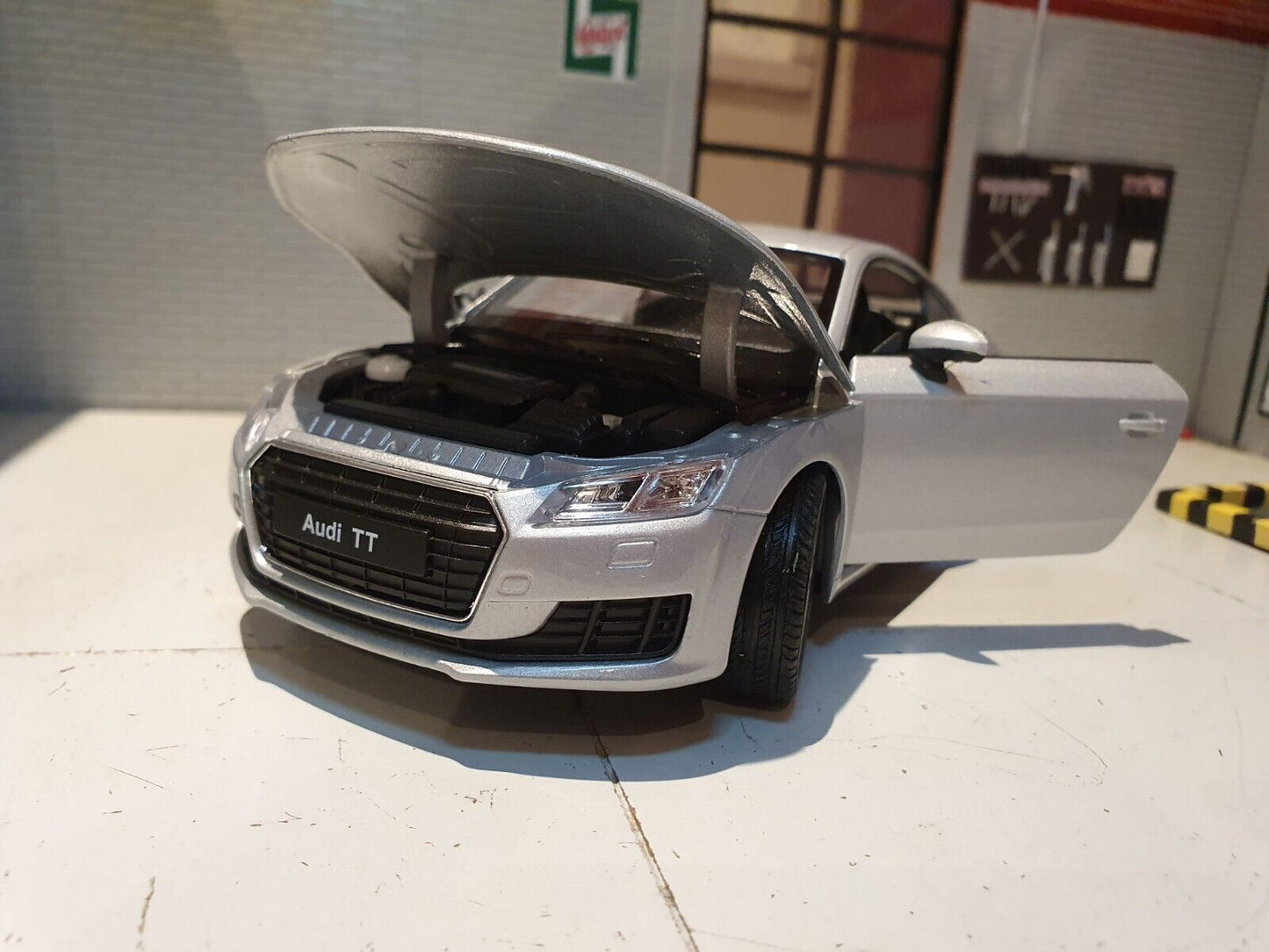 Audi 2014 TT 24057 Welly 1:24