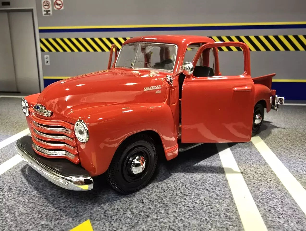 Chevrolet 1950 3100 Pickup Truck 31952 Maisto 1:24