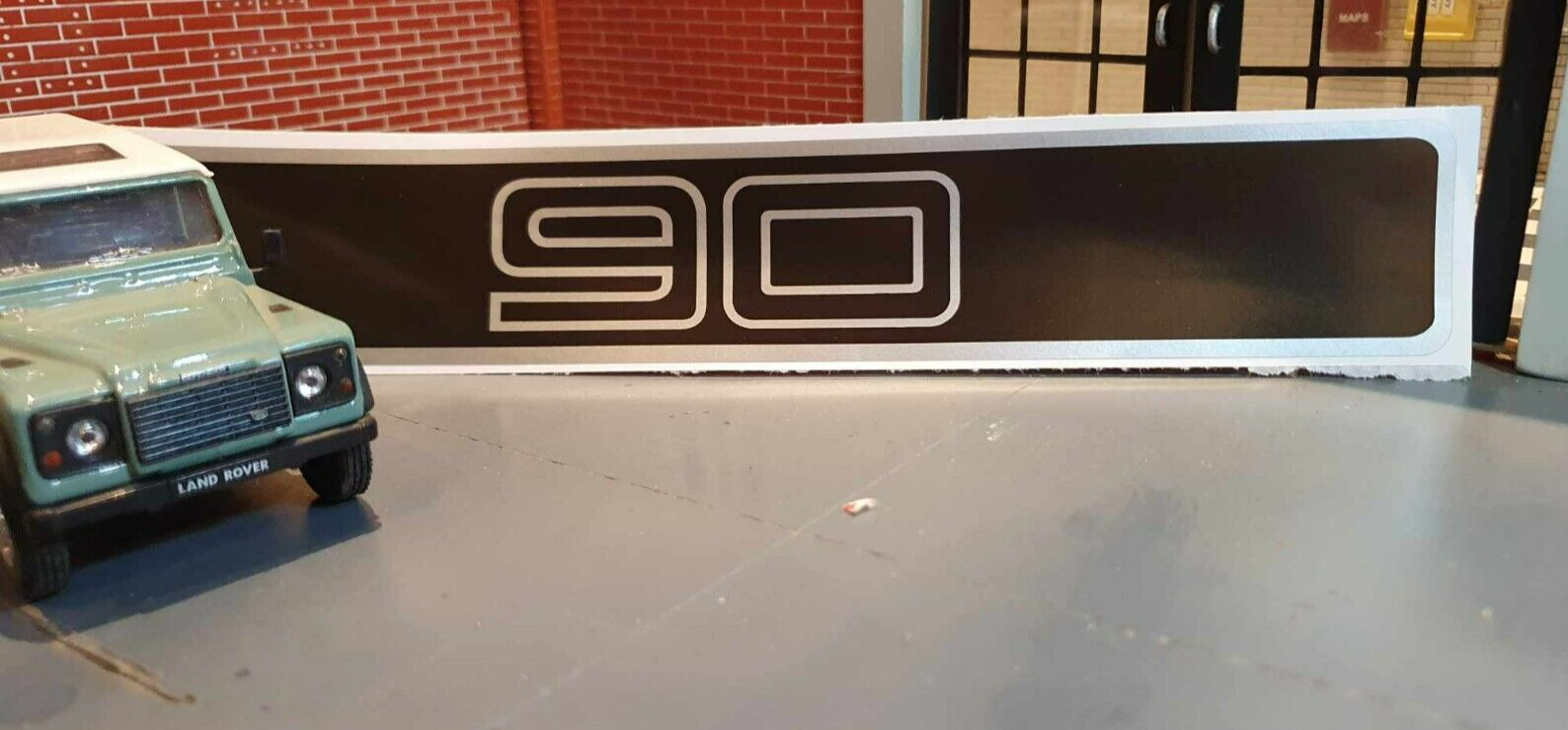 Land Rover Defender 90 19J MXC6396 Bonnet Decal 1988-90 – Emberton Imperial