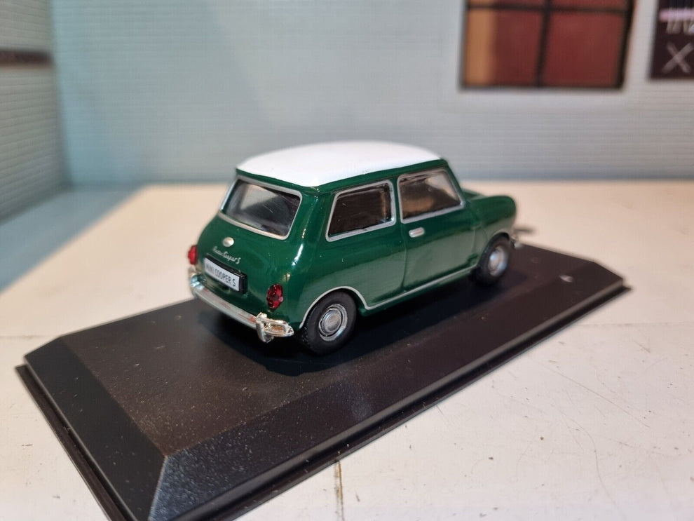 BMC 1959 Mini Cooper S Ex Magazine 1:43 – Emberton Imperial