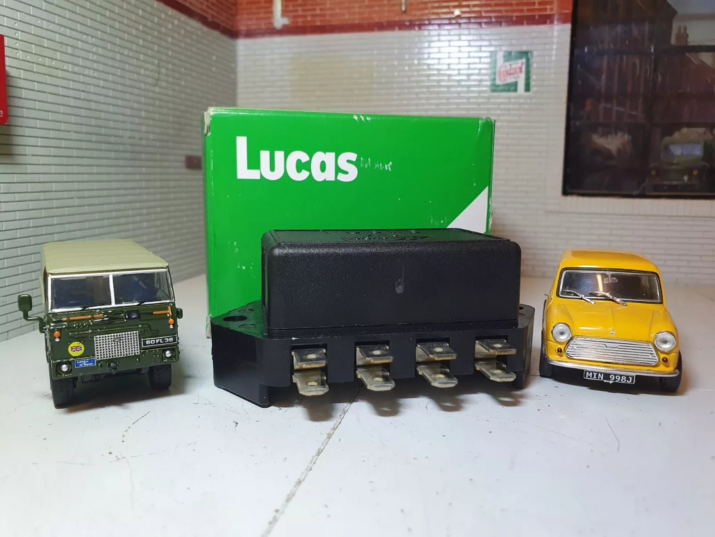 7FJ Fusebox & Cover RTC440 37420 Genuine Lucas OEM