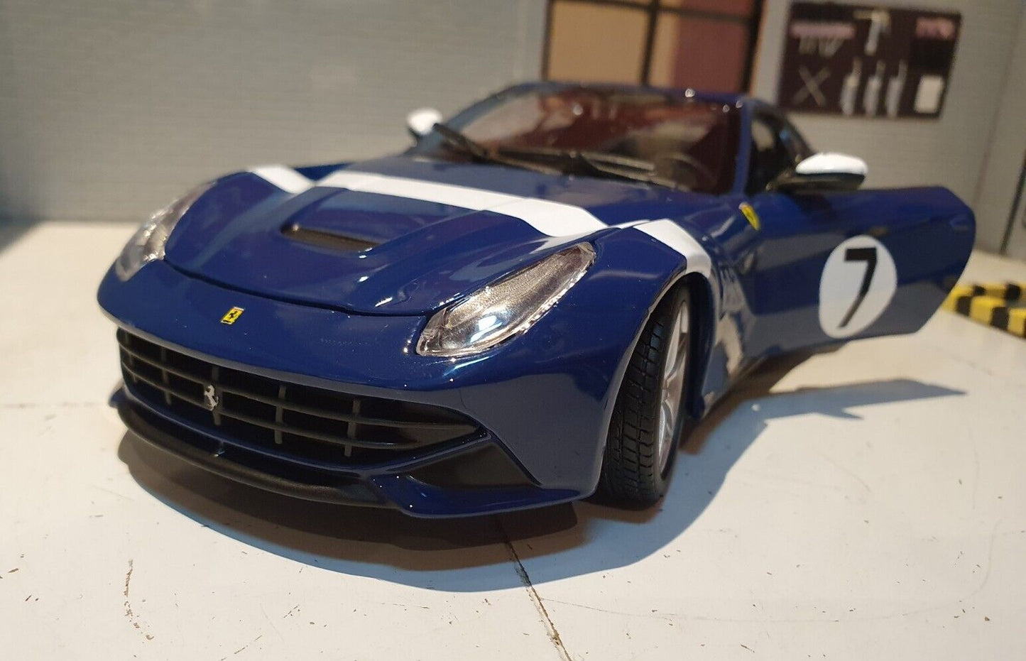 Ferrari 2015 F12 Berlinetta 308780385  Bburago 1:24
