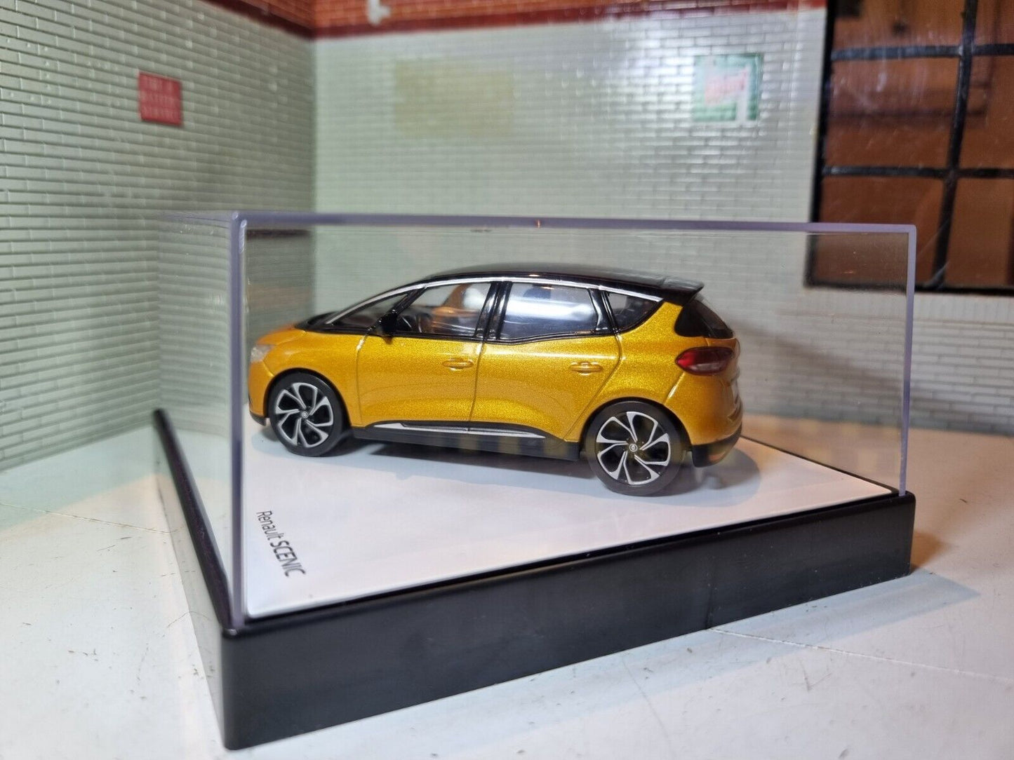 Renault 2016 Scenic Norev 1:43