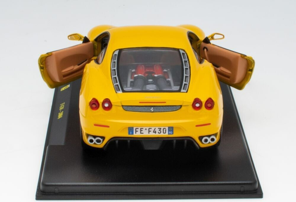 Ferrari 2004 F430 214780453 Bburago 1:24 – Emberton Imperial