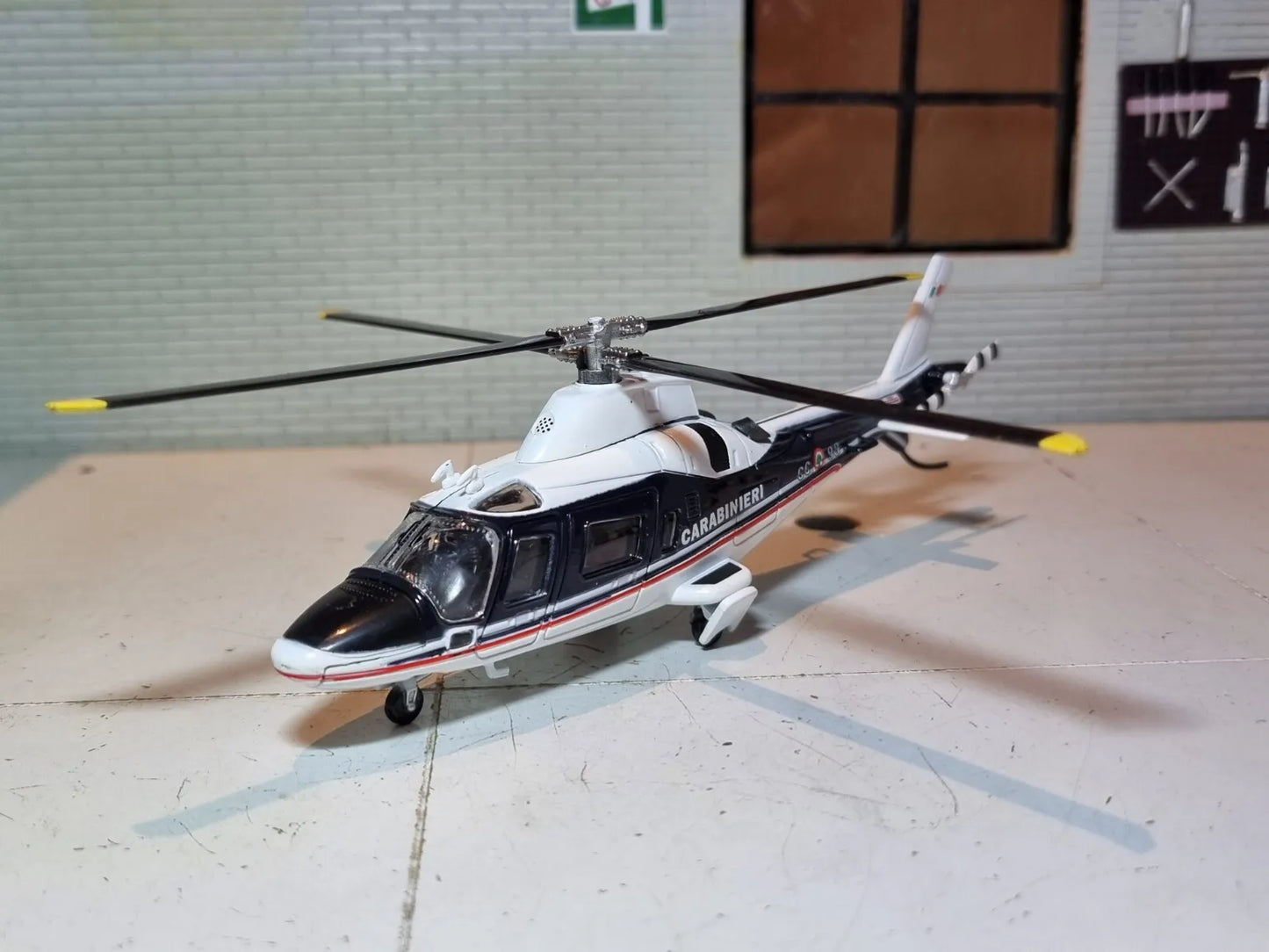 Agusta A109 Nexus helicopter Police 2003 Carabinieri 1:72