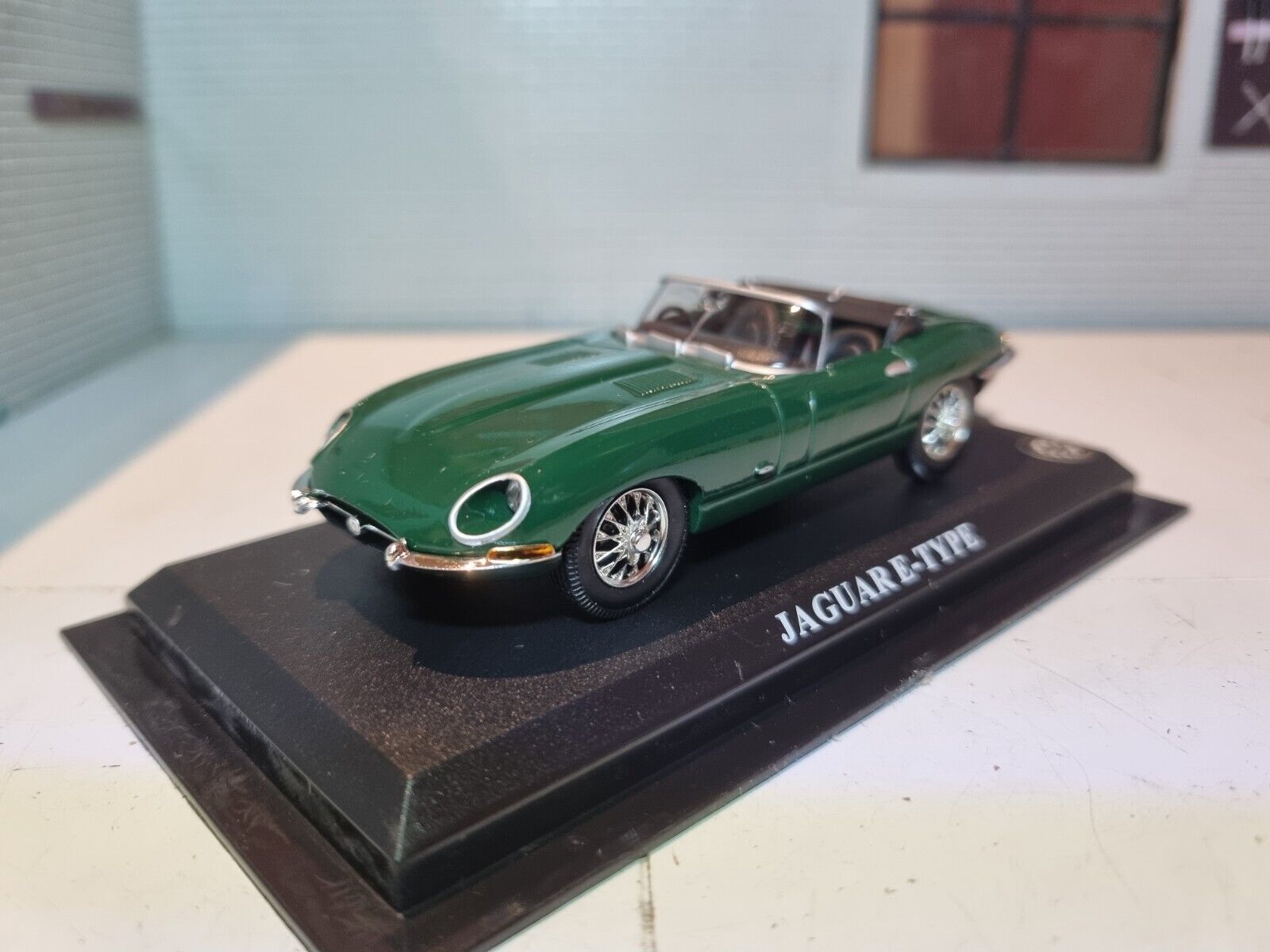 ミニカー 1961 JAGUAR  E-TYPE MB688 - 1961 Jaguar E-Type