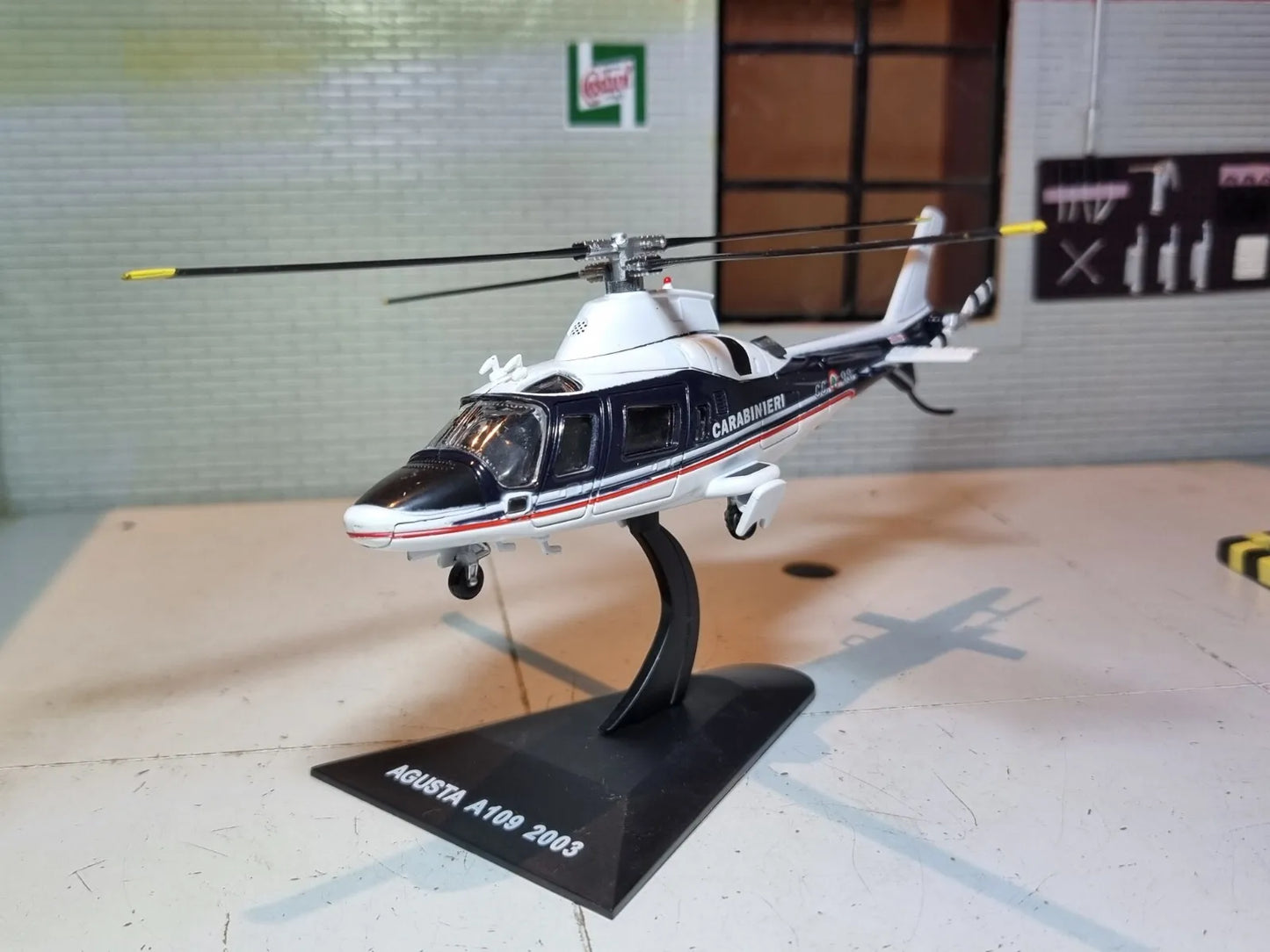 Agusta A109 Nexus helicopter Police 2003 Carabinieri 1:72