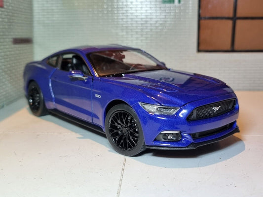 Ford 2015 Mustang 24062 1:24