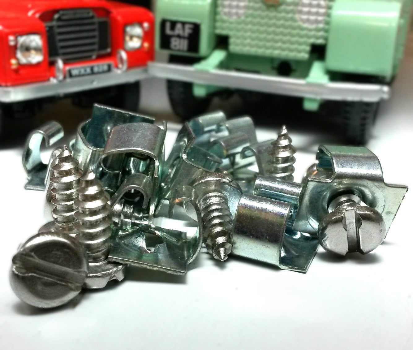 Land Rover Series Metal 78237 Turmmutter und Edelstahlschrauben x10 