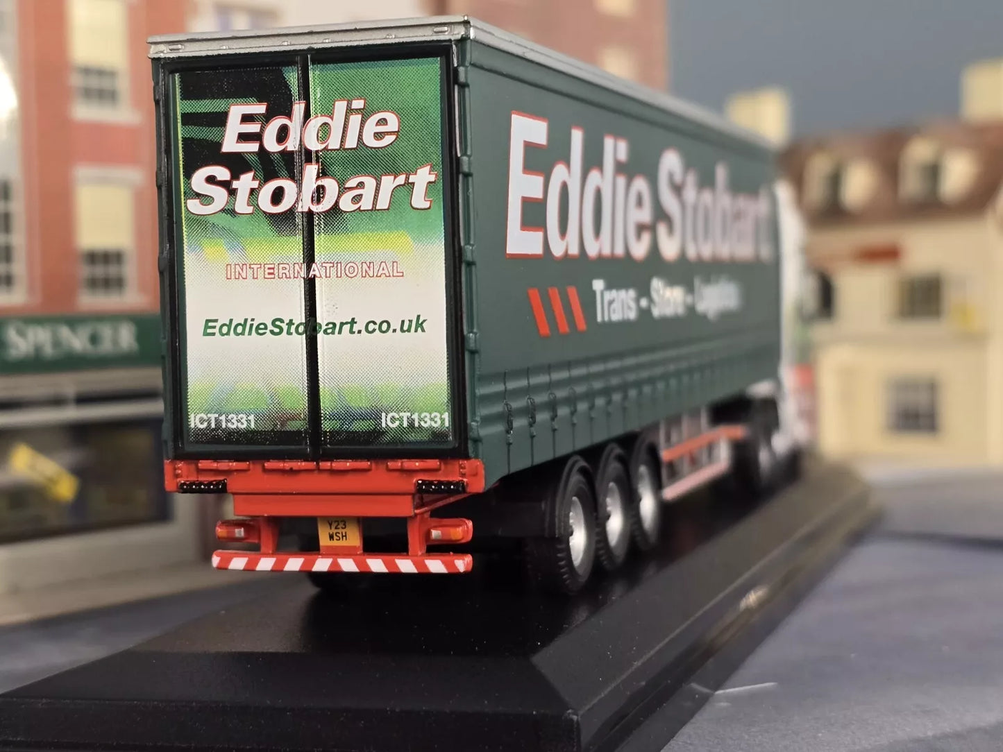 Eddie Stobart MAN TGX 26.480 XXL Curtainside Tautliner Trailer STOB006 1:76