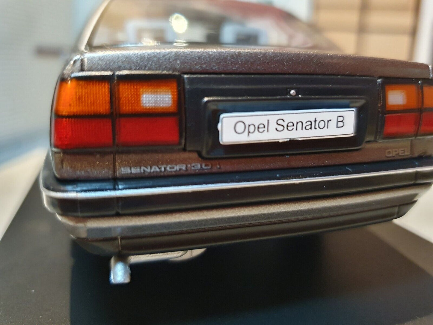 Opel 1987 Senator Ex Magazine 1:24