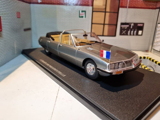 Citroen 1972 SM Presidentielle Limousine