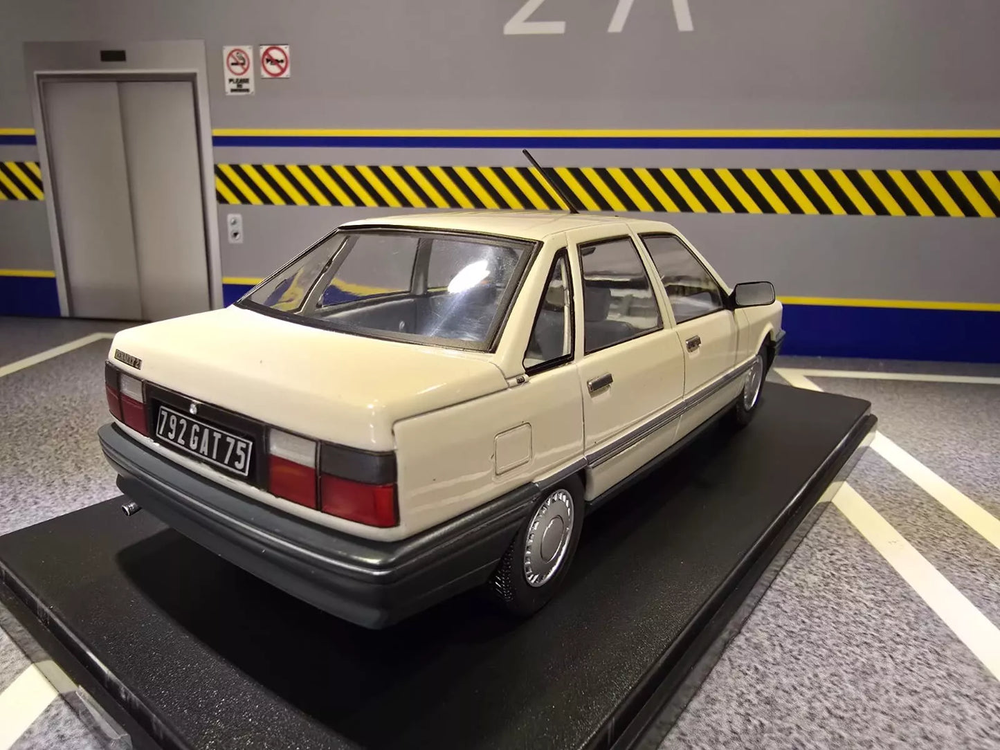 Renault 1986 21 GTS Ex Magazine