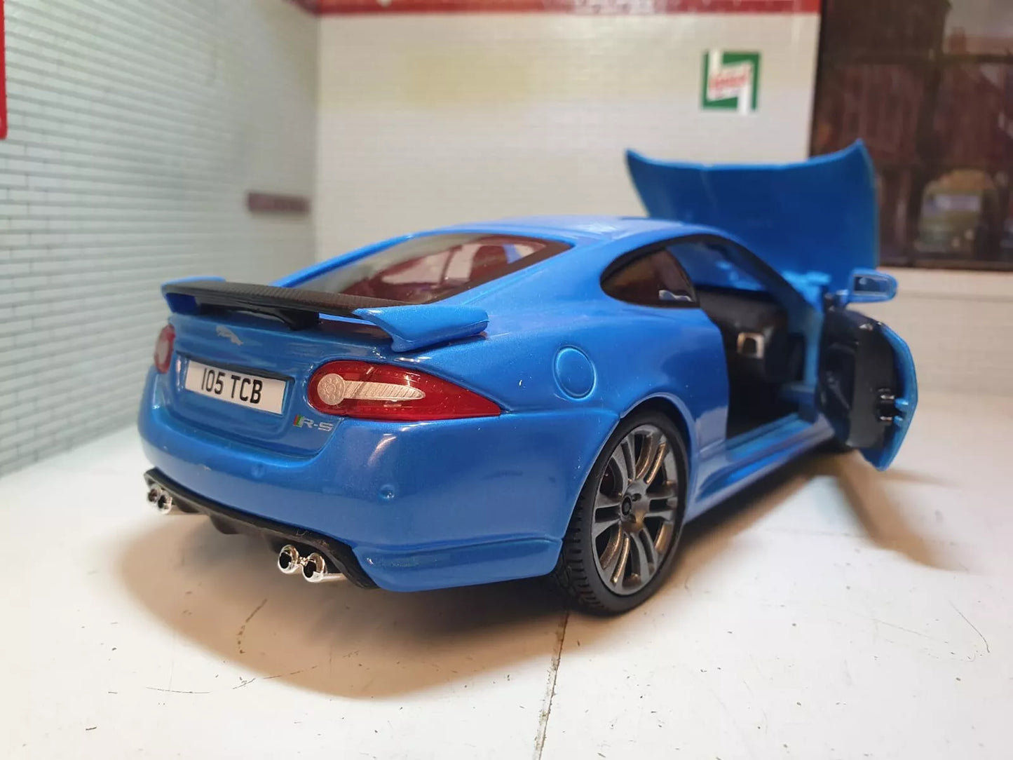 Jaguar 2007 XKR-S 21063 Bburago 1:24