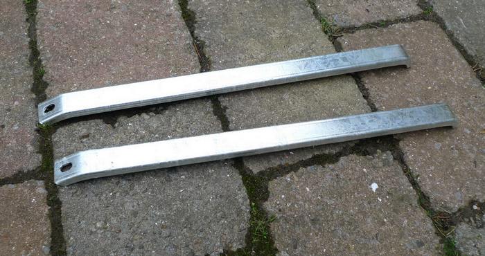 Land Rover Rear Wing STAY BRACKETS x2 Galvanized 332521 - Series 2 2a S2a & 3 S3
