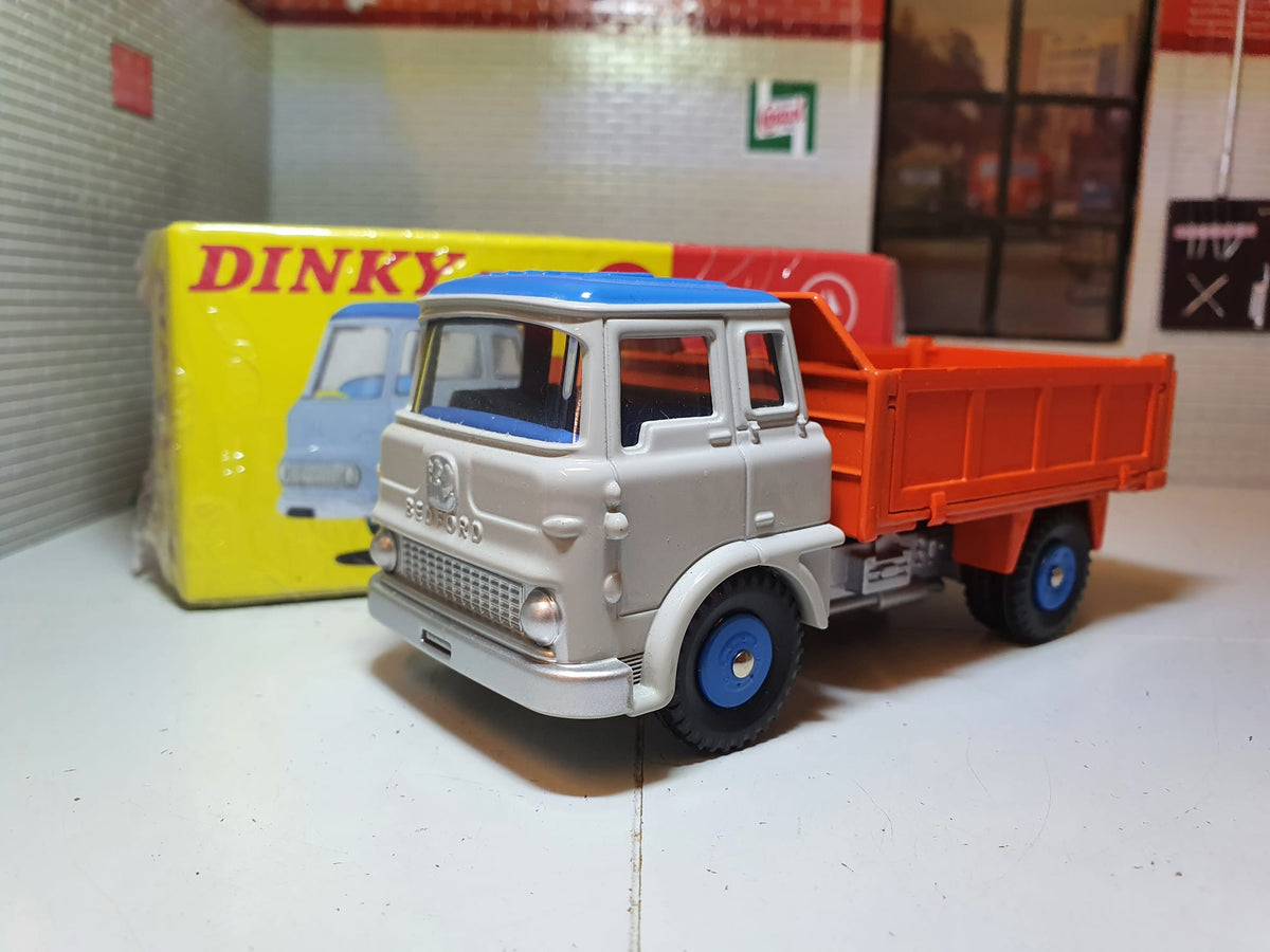 DT65 Voiture Réédition DINKY TOYS Atlas : BEDFORD TK Tipper Basculante DT65 Voiture Réédition DINKY TOYS Atlas : BEDFORD TK Tipper Basculante