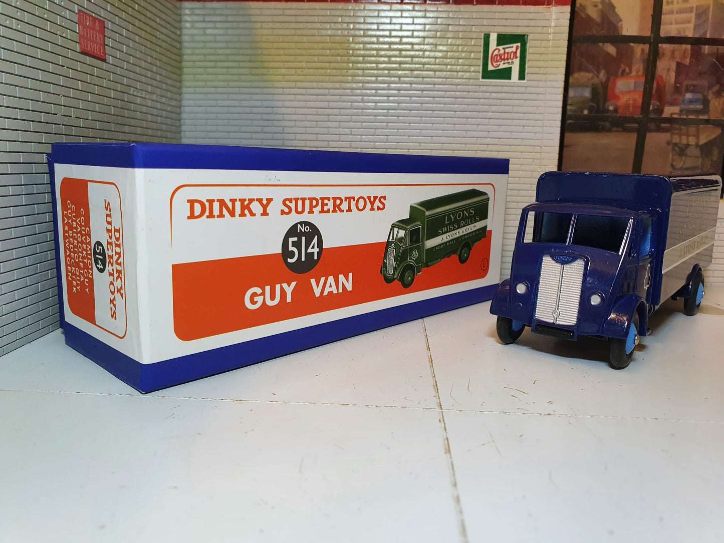 Dinky Toys 513 Repeint Jaune Vert Guy Camion Plat Avec Hayon 5oa Dinky Toys 513 Repeint Jaune Vert Guy Camion Plat Avec Hayon 5oa
