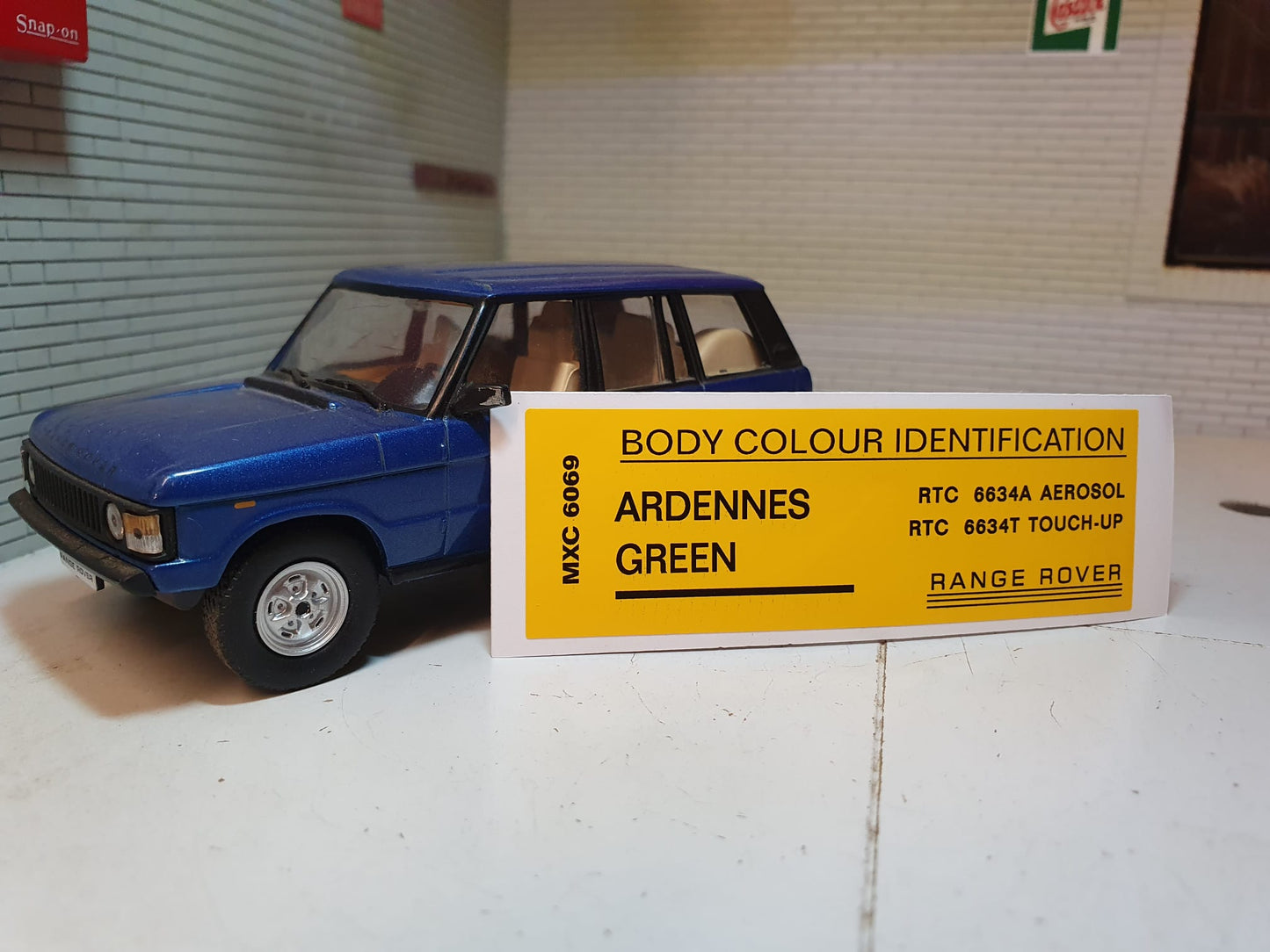 Land Rover-Karosseriefarben-Identifikationslack-Farbcode-Aufkleber 