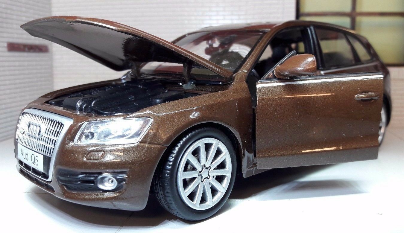 Audi Q5 Quattro 73385 Motormax 1:24