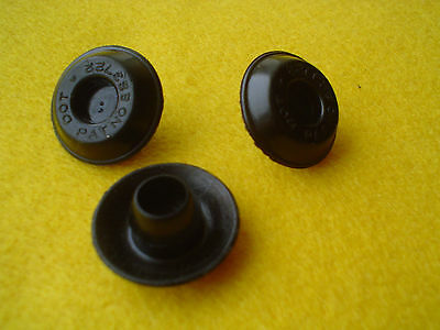 Land Rover Series 2 2a Dash Panel Plastic/Rubber Blanking Plugs 338013 x3