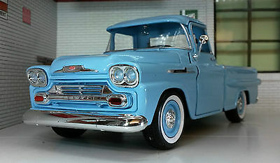 Chevrolet 1958 Apache Fleetside Pickup 79311 Motormax 1:24