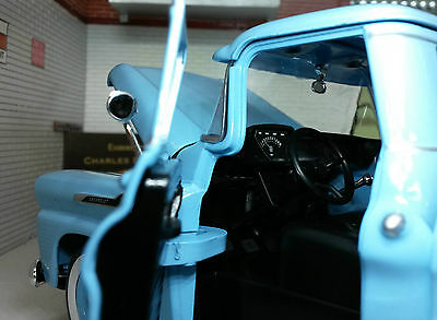Chevrolet 1958 Apache Fleetside Pickup 79311 Motormax 1:24