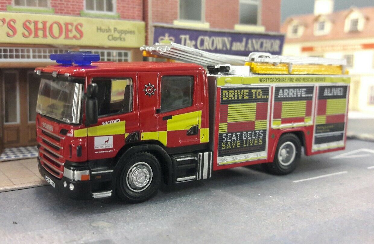 Scania CP28 P280 Angloco Hertfordshire Feuerwehrauto Modell OO/00 Oxford 1:72/1:76