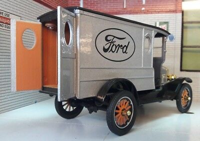 Ford Model T 1925 Parts Delivery Van Motormax 1:24