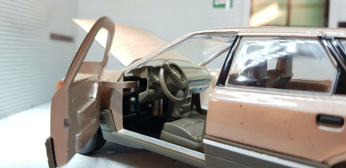 Ford Granada Scorpio Ghia Schabak  1:24/25