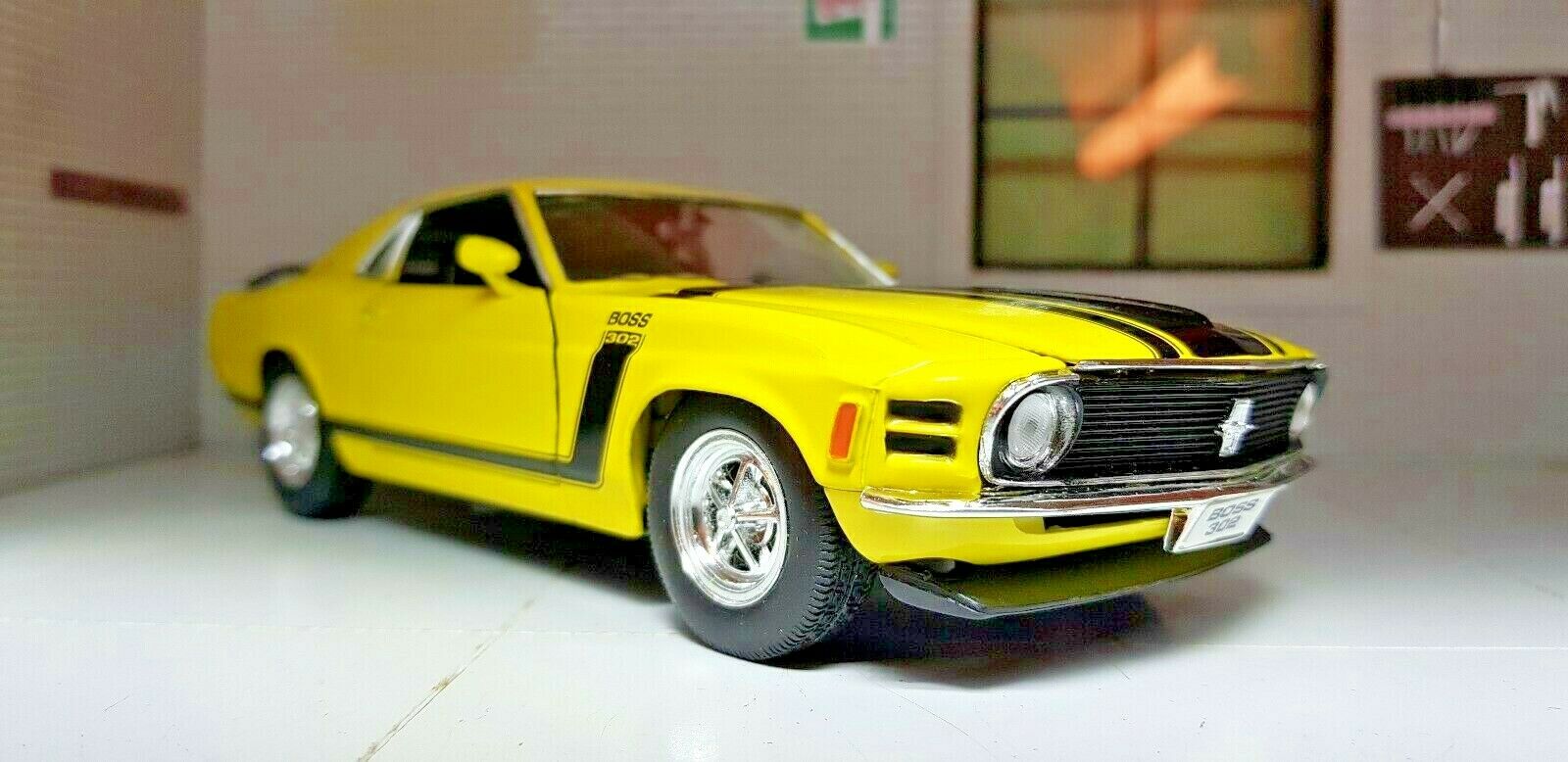 Model Ford Mustang 302 GT 1970 Boss Yellow 1:24 Scale Welly