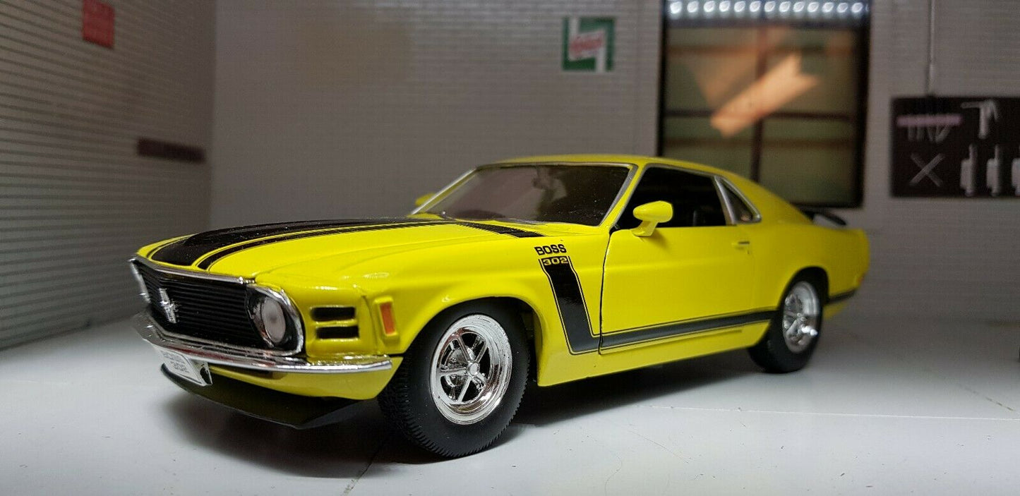 Modèle Ford Mustang 302 GT 1970 Boss Jaune Échelle 1:24 Welly Diecast Voiture détaillée