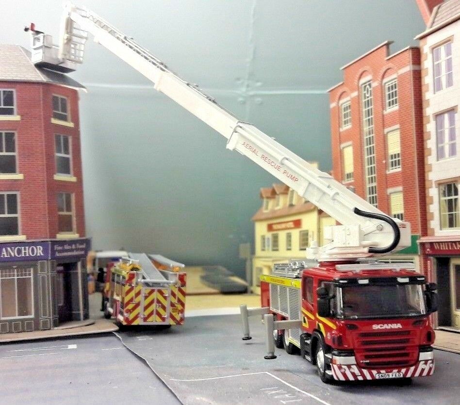Scania Fire Engine Oxford Angloco Verna Combined Aerial Ladder Atlas 1:76