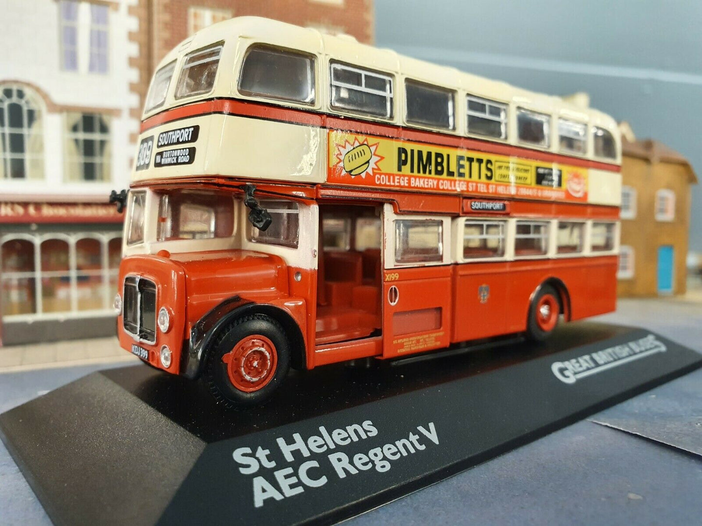 AEC Regent V 5 St Helens Opening Door 1959 Bus Atlas Corgi 1:76